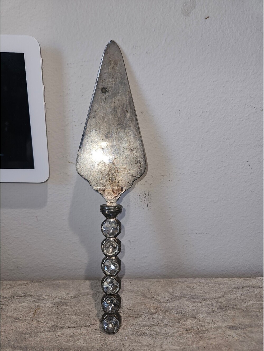 Vintage cake server